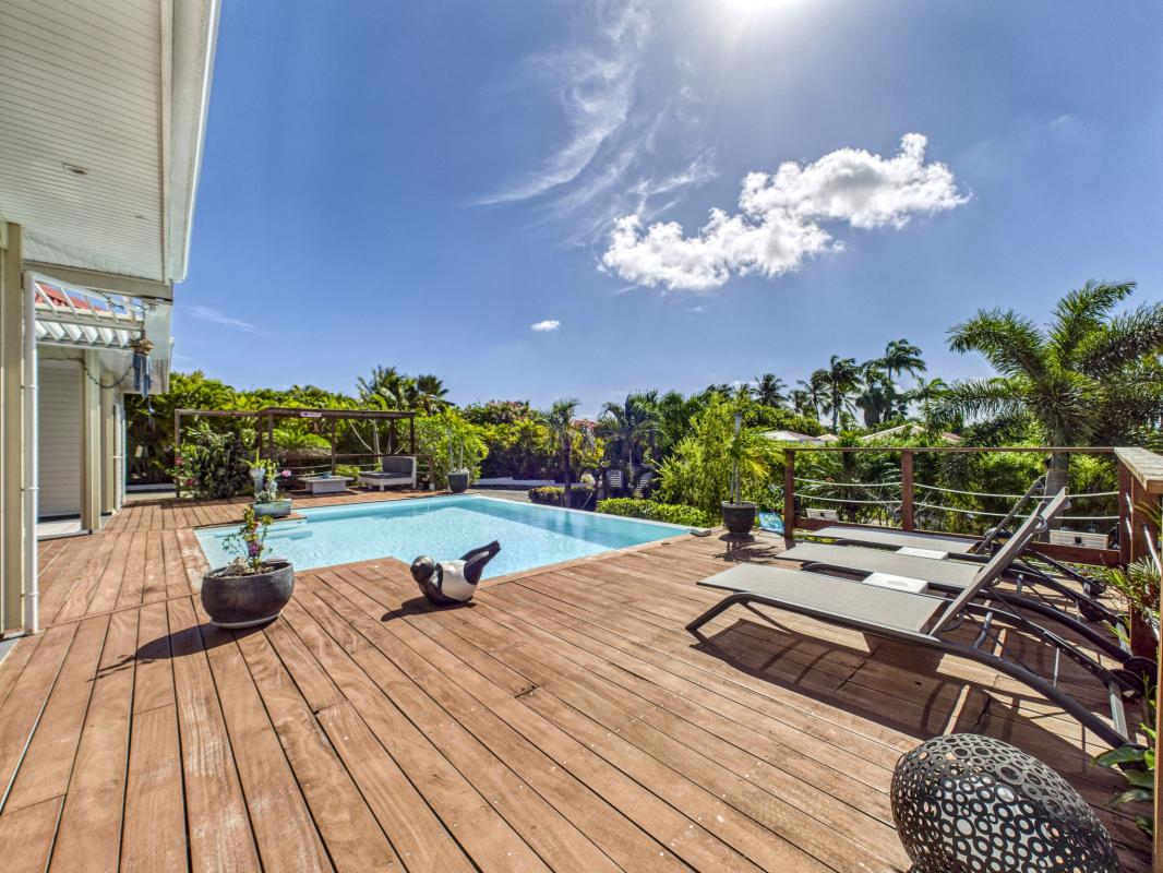 2.Location Villa piscine vue mer Saint François Guadeloupe_piscine